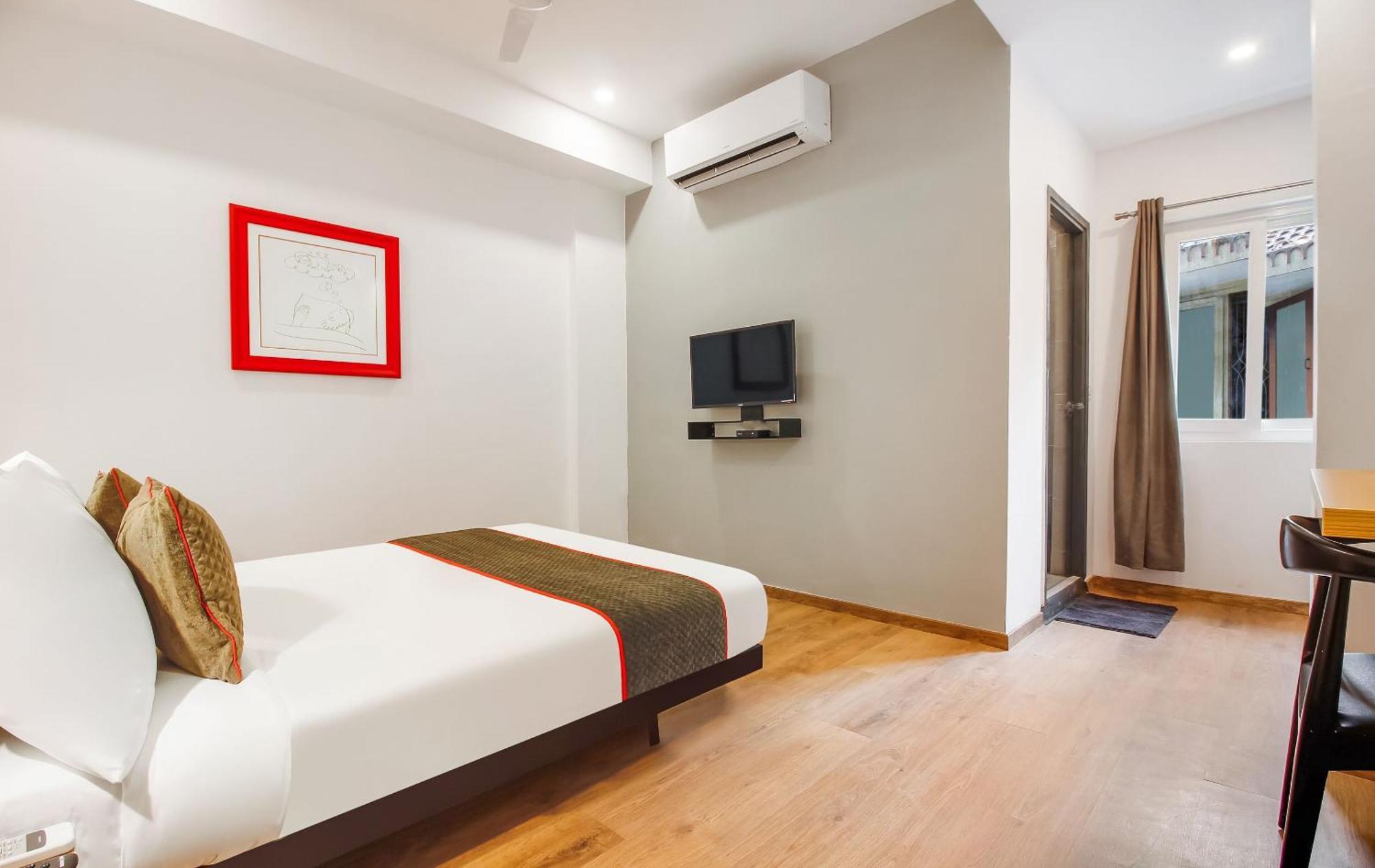 Super Townhouse The Cinco Hotel Near Esi Hospital ไฮเดอราบัด ภายนอก รูปภาพ